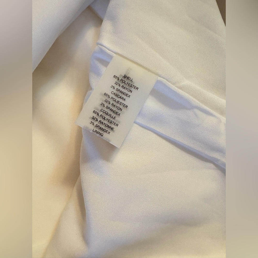 Vince Camuto- Elegant White Dress - Picture 10 of 10